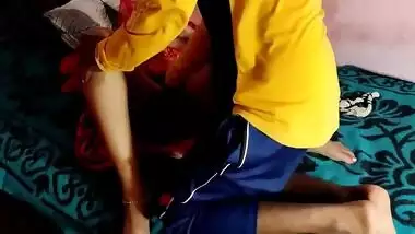 Sasur Ne Bahu Ko Suhagraat Wale Din Chod Dala - Indian Girl Sex - Honey Moon