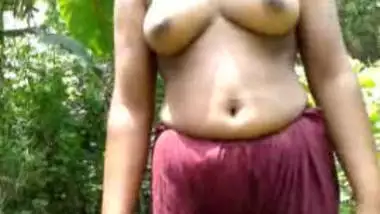 Janverxxx - Threesome Forest Grandma hindi porn videos at Pakistanisexporn.com