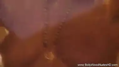 Pretty Indian Babe Being Sexy