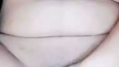 Hot girl opening shirt and sitting nude for fingering