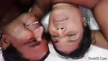 Exclusive- Desi Mature Couple Record Nude Selfie For Fun