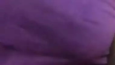 Slender Desi sexpot provocatively flashes small XXX tits on camera