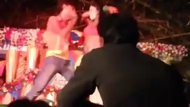 Desi naked boobs show squeeze suck stage dance