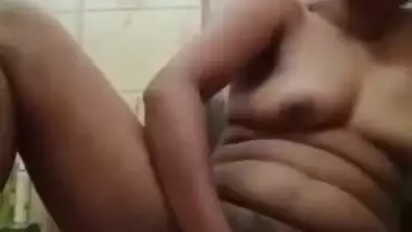 Barishal BD girl pussy fingering selfie