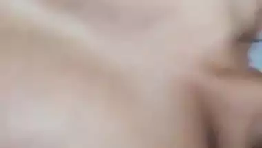 Sex MMS of a lady taking a huge dick in her tight pussy