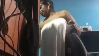 Xxxbeedio - Xxxdesi49com hindi porn videos at Pakistanisexporn.com