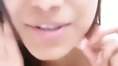 Poonam Pandey webinar on covid – Uncut nipple slip