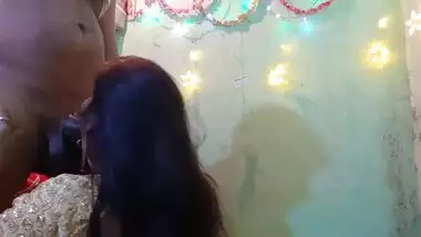 Desi Bhabhi is down for any XXX thing for money and even a blowjob