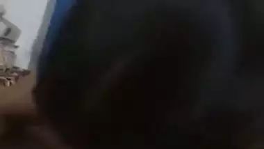 Woman gives a deep Punjabi blowjob to her lover