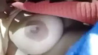 Juicy Desi XXX girl shows her big boobs to lover on video call