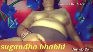 Hot horny mature aunty sougandha self playing her nude body n sucking cock