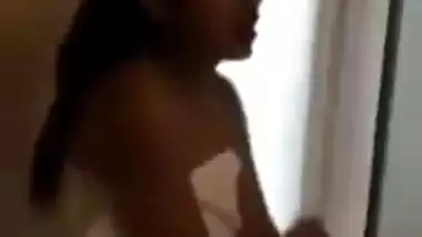 Hot Mumbai Girl’s Sexy MMS Exposing Boobs And Legs In Hotel Room
