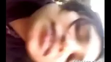 Porn mms clip of beautiful desi girl with her boss in car