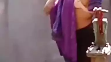 Bangladeshi Sexy Married Bhabi Bigboob Bathing Secretly Recorded By Neighbour