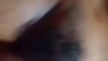 Young 18 yr old girl records her Indian teen sex MMS