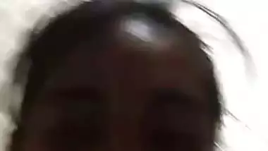 Striptease video call of a cheater bhabhi to lover