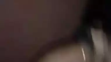 MMS footage of Desi babe who likes XXX sized dick fucking her mouth