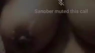 Today Exclusive- Paki Girl Showing Her Boobs And Pussy To Lover On Video Call