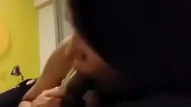 Desi Bhabhi has the mouth fucked by her passive XXX lover close-up