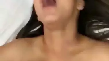 HD chudai MMS of a guy fucking his sexy babe like a beast