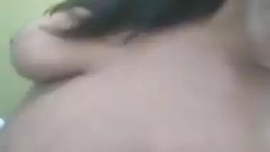 Sexy Desi girl is proud of her XXX melons and it's easy to understand why