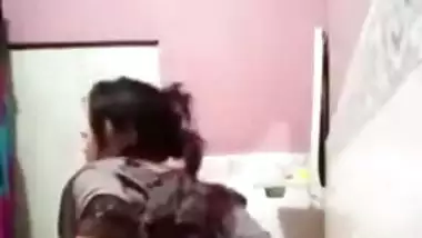 Horny Patna Girlfriend Shows Pussy & Ass To Tease Lover