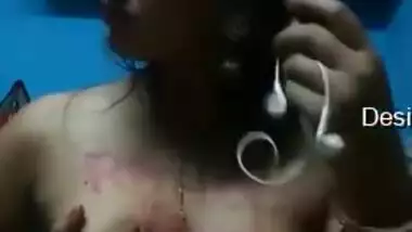 Today Exclusive -horny Indian Girl Record Her Nude Video For Lover