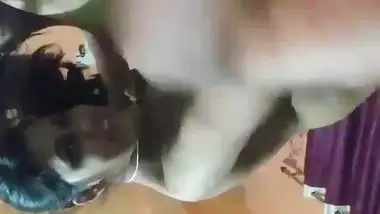 Hot desi beauty riding dick with BF XXX video