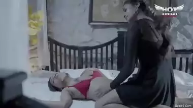 Desi girl with XXX body wants bestie and tempts her touching fun parts