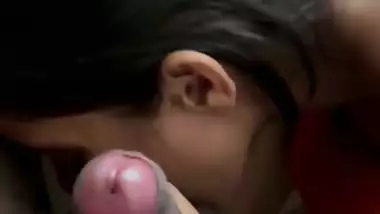 Kolhapuri girl sucks dick and balls in Desi fuck