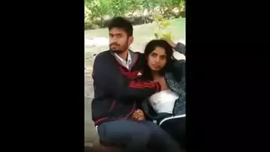 Bengaluru couple outdoor blowjob mms scandal