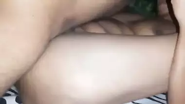 Desi MILF has mouth and muff scored by man who captures XXX model