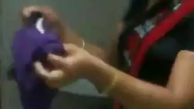 Bengali Bhabhi Bass Karo - Movies.