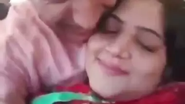 Pakistani boss secretary fondling sex in car video