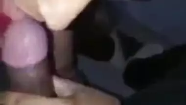 Office oral-service sex episode of a sexy sexy staff with her manager