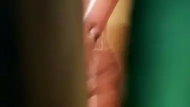 Bhabhi naked bathing caught by young devar MMS