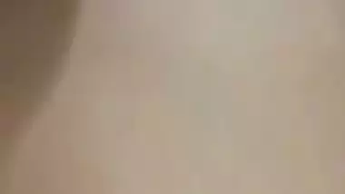 Nice Desi girl with pink lips touches XXX parts in the shower room