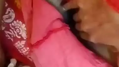 Sleeping bhabhi pussy captured by young neighbor boy