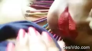 Tere Papa ke Sone ke baad mere bedroom me aana aur meri taange utha ke