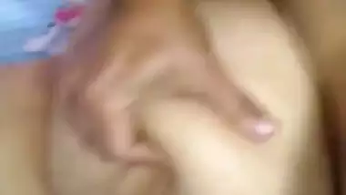 Desi hard sex of a guy fucking a pussy like a beast