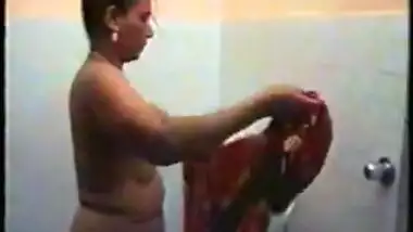 ANGOOR (vintage 90s Indian porn)