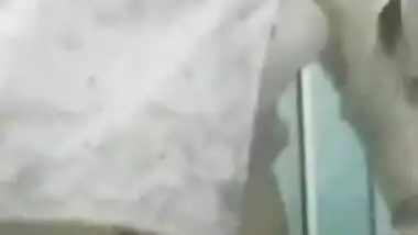 Pakistani Desi minx allows her saggy XXX girls to hang a bit at home