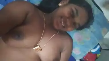 Tamil Bestie Showing Her Boobs To Boy Bestie & Talking So Hot In Tamil