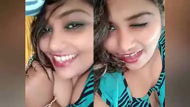 Indian Babe Deep Clevage desi porn