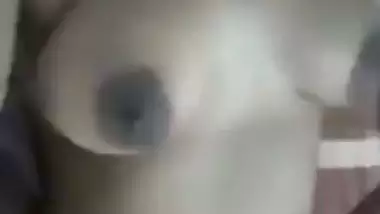 Indian hottie self pleasure masturbation