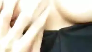 Desi Bhabhi likes outdoor to brag from devar about her big busty, mms video