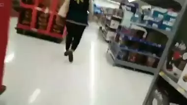 Huge butt Tamil Walmart employee