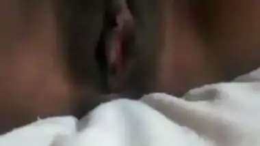 Today Exclusive- Desi Girl Showing Her Boobs And Pussy On Video Call Part 2