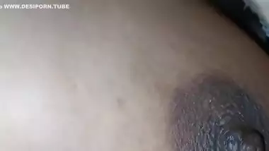 Kam Se Ane Ke Bad Nagn Aram Kar Rahe Hai Jobar Antee - Hindi