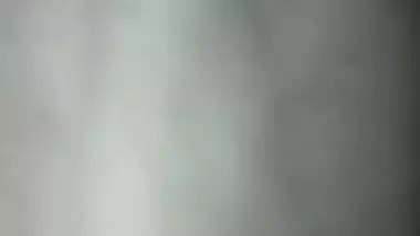 Amateur XXX actress gives a quick blowjob to her Desi lover on camera